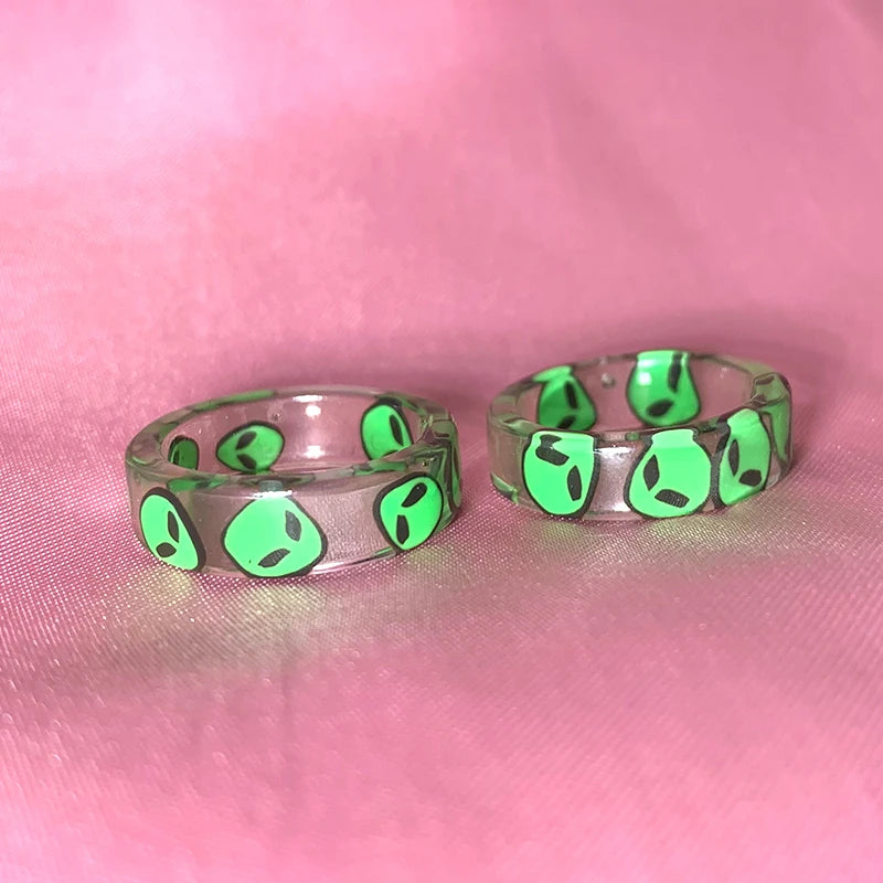 Peris Gems size7 / ET / CHINA New INS Resin Green Alien ET Rings for Women Y2K Jewelry Punk Fashion Goth Rings Egirl Style Friends Gifts 2000s Aesthetic New SHEIN Amazon Temu